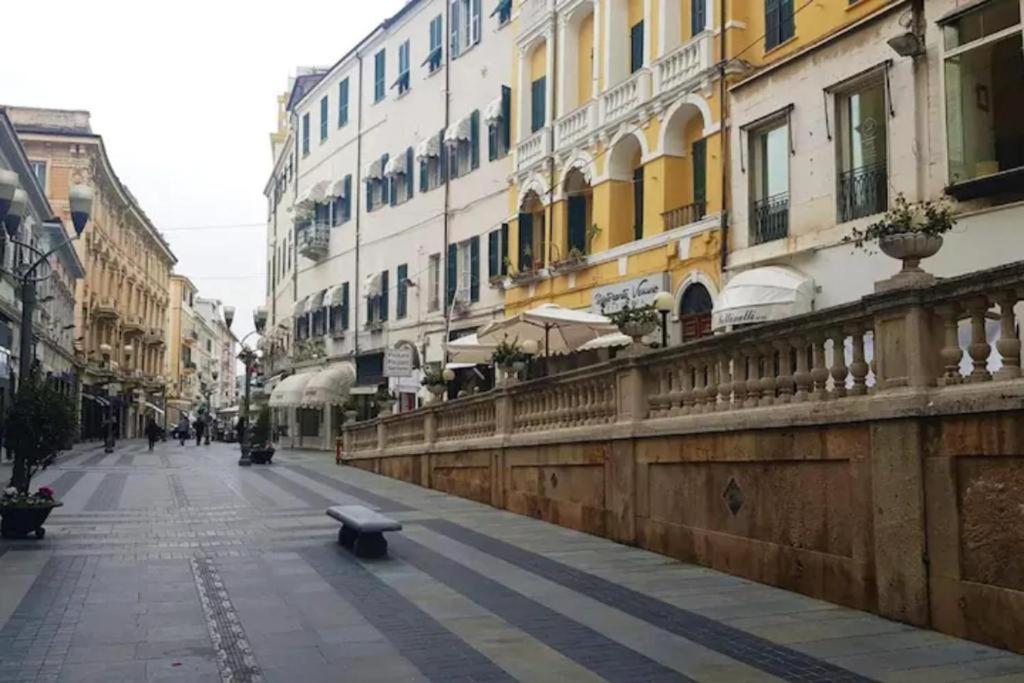 圣雷默Casa Carina Centro Citta Con Garage Privato公寓 外观 照片