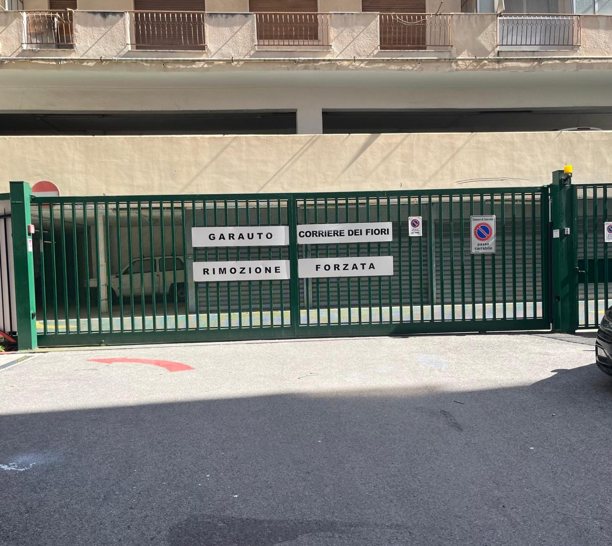 圣雷默Casa Carina Centro Citta Con Garage Privato公寓 外观 照片